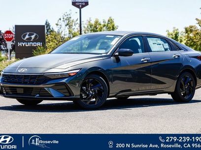 New 2026 Hyundai Elantra SEL Sport Premium