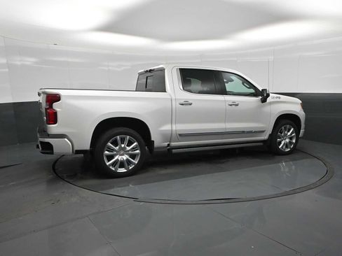 Used 2024 Chevrolet Silverado 1500 High Country image 9