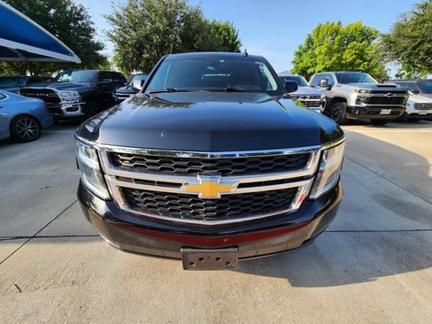 Used 2018 Chevrolet Tahoe LT RWD image 2