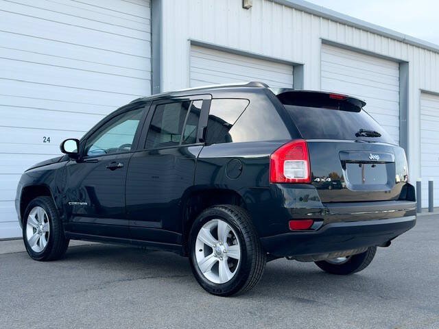 Used 2013 Jeep Compass Sport AWD/4WD image 7