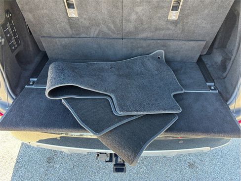 Used 2019 Land Rover Discovery HSE image 54