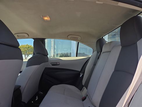 Used 2022 Toyota Corolla LE w/ Carpet Mat Package (TMS) image 6