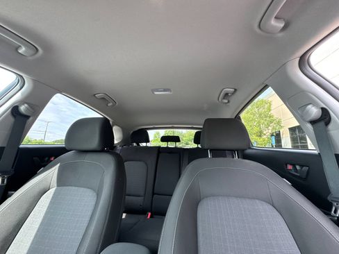 Used 2023 Hyundai Kona SEL AWD/4WD image 30