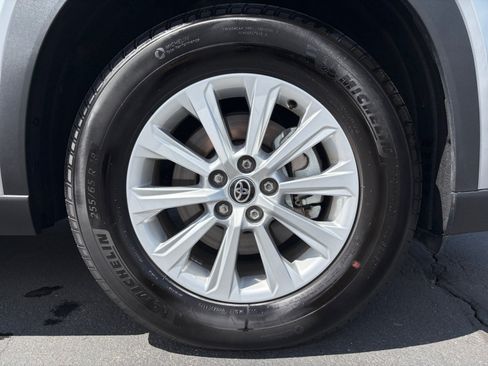 Used 2026 Toyota Grand Highlander AWD image 30