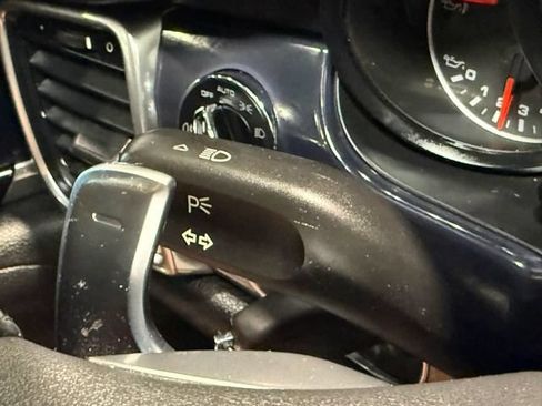 Used 2014 Porsche Panamera image 13