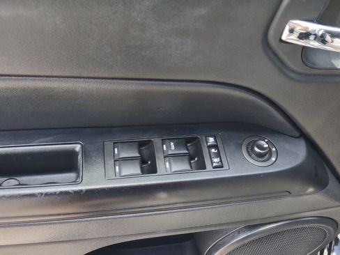 Used 2016 Jeep Patriot Sport w/ Power Value Group image 11