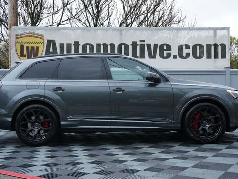 Used 2025 Audi SQ7 Premium Plus AWD/4WD image 4