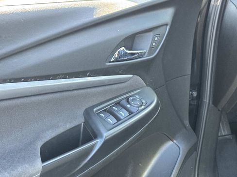 Used 2023 Chevrolet Bolt EUV LT w/ Driver Confidence Package image 18