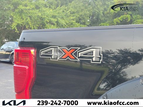 Used 2022 Ford F350 Lariat AWD/4WD image 11