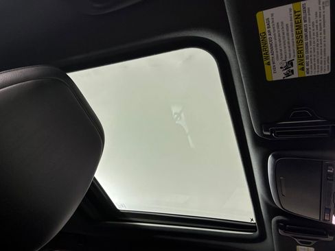 Used 2025 Subaru Forester Touring w/ Touring Package image 31