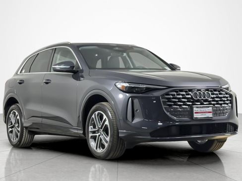 Used 2025 Audi Q5 Premium Plus w/ Premium Plus AWD/4WD image 7
