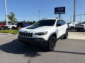 Used 2022 Jeep Cherokee Trailhawk w/ Comfort/Convenience Group AWD/4WD video 1