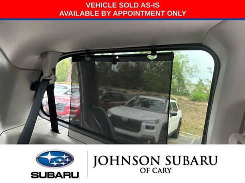 Used 2015 Chrysler Town & Country Limited Platinum FWD image 23