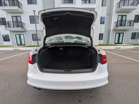 Used 2016 Audi A4 2.0T Premium image 13