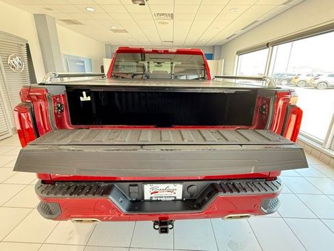 Used 2022 GMC Sierra 1500 Denali w/ Denali Reserve Package image 8