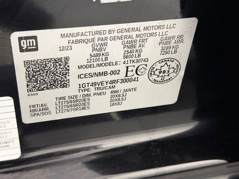 Used 2024 GMC Sierra 3500 AT4 w/ AT4 Premium Plus Package image 34