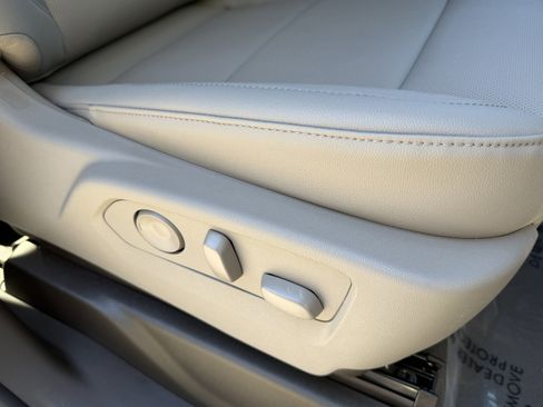 New 2026 GMC Sierra 1500 SLT image 29