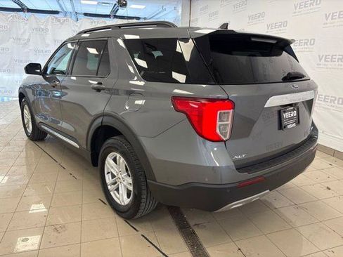 Certified 2023 Ford Explorer XLT w/ Equipment Group 202A AWD/4WD image 3