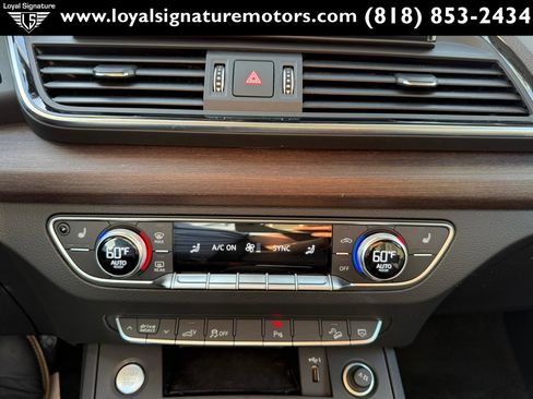 Used 2021 Audi Q5 e Premium w/ Convenience Package image 32