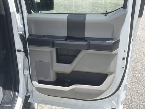 Used 2017 Ford F150 XL w/ Equipment Group 101A Mid RWD image 28