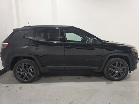 New 2026 Jeep Compass Latitude image 20