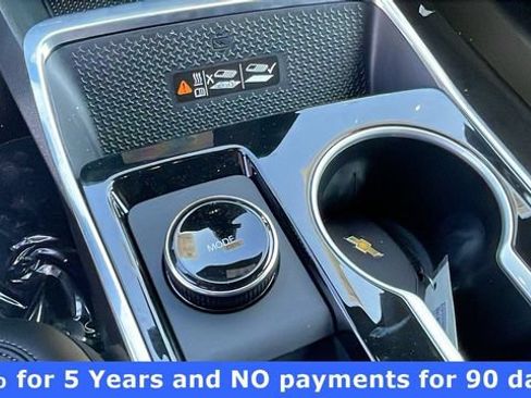 New 2026 Chevrolet Equinox LT w/ Convenience Package II FWD image 16