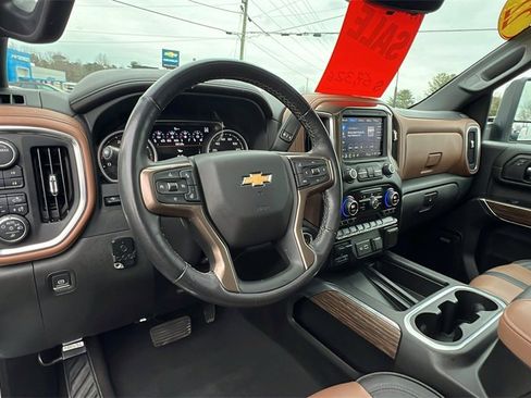 Used 2022 Chevrolet Silverado 2500 High Country w/ Z71 Off-Road Package image 22