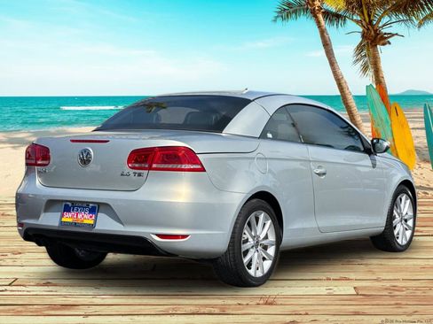 Used 2012 Volkswagen Eos Komfort FWD image 6