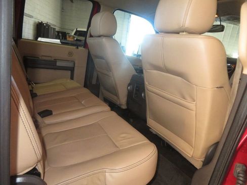 Used 2015 Ford F250 Lariat w/ Lariat Interior Package AWD/4WD image 32