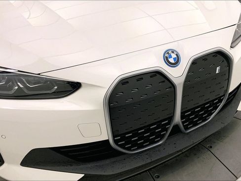 Used 2023 BMW i4 eDrive40 w/ Premium Package RWD image 28