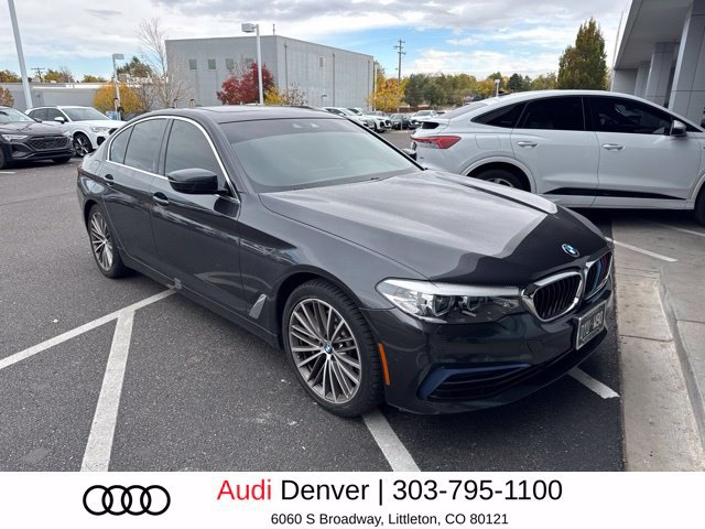 Used 2020 BMW 530e xDrive w/ Convenience Package AWD/4WD image 2