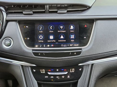 Used 2024 Cadillac XT6 Luxury w/ LPO, Floor Liner Package AWD/4WD image 17