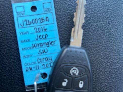 Used 2016 Jeep Wrangler Unlimited Sport w/ Quick Order Package 24S AWD/4WD image 23