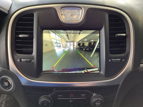 Used 2019 Chrysler 300 Touring w/ Sport Appearance Package RWD image 26