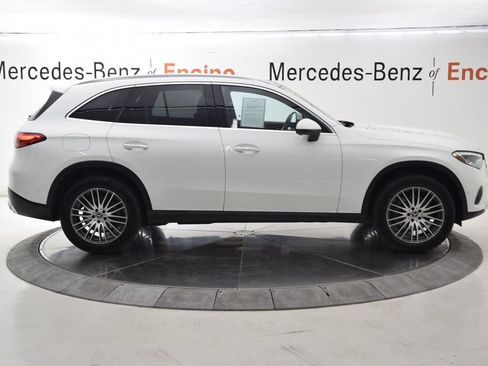 Used 2024 Mercedes-Benz GLC 300 image 7