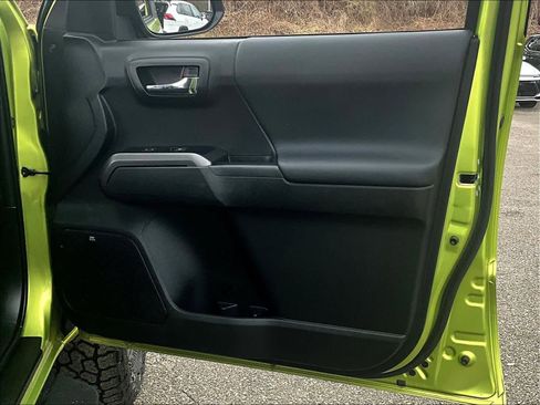 Used 2022 Toyota Tacoma TRD Pro image 12