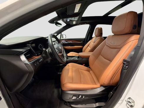 Certified 2025 Cadillac XT5 Premium Luxury w/ Technology Package image 19