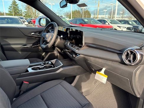 New 2026 Chevrolet Equinox LT image 35