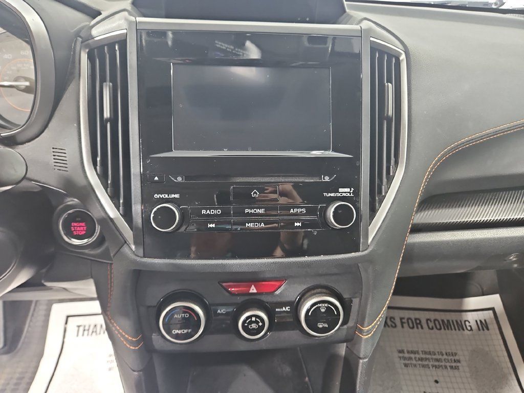 Used 2020 Subaru Crosstrek 2.0i Premium w/ Moonroof Package 2 AWD/4WD image 19