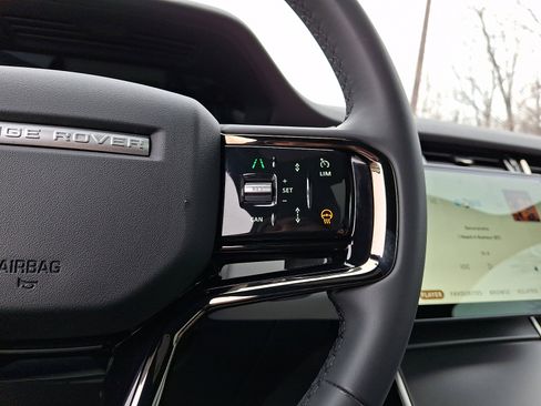 Used 2026 Land Rover Range Rover Evoque S image 22