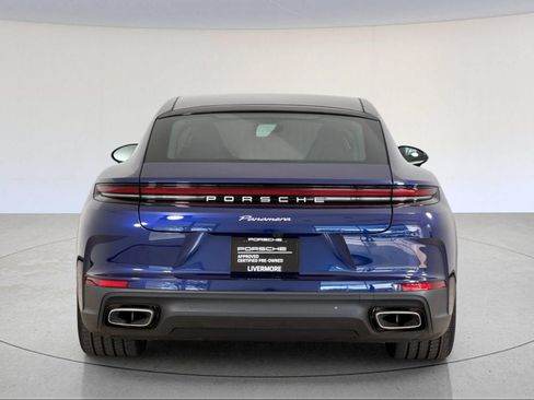 Certified 2025 Porsche Panamera RWD image 7