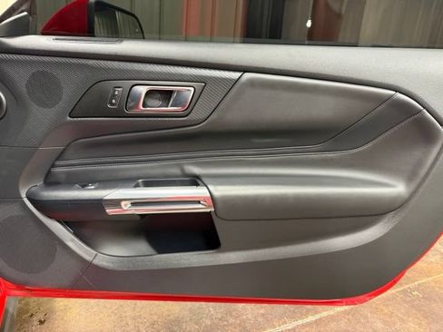 Used 2025 Ford Mustang GT Premium RWD image 22