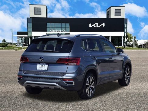 Used 2022 Volkswagen Taos SE AWD/4WD image 5