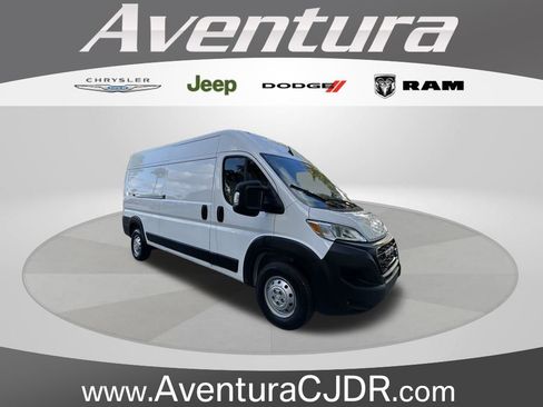Used 2023 RAM ProMaster 2500 FWD image 1