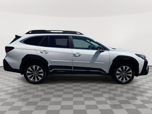 Used 2024 Subaru Outback Limited AWD/4WD image 9