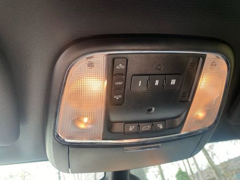 Used 2018 Dodge Durango GT w/ Premium Group image 19