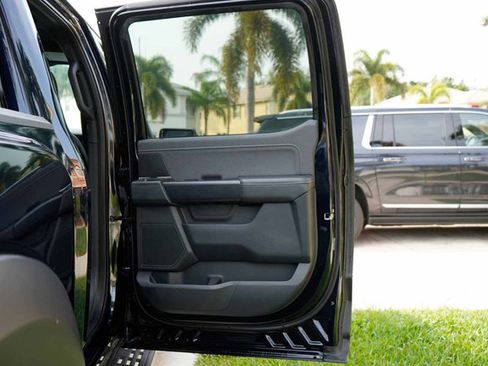 Used 2022 Ford F150 Raptor w/ Convenience Package image 64