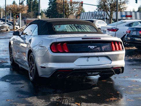 Used 2019 Ford Mustang Premium image 9