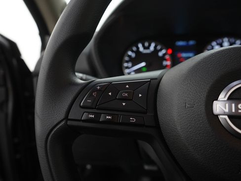 Used 2025 Nissan Sentra S FWD image 22