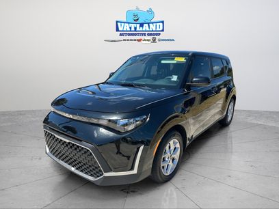 Used 2025 Kia Soul LX w/ LX Technology Package